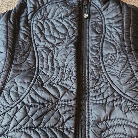 Lululemon | Rare Reversible Quilted Puffer Vest - Picture 10 of 17